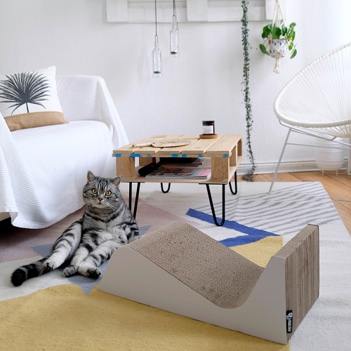 DISTRICT 70 - DOUBLE WAVE CARDBOARD LARGE