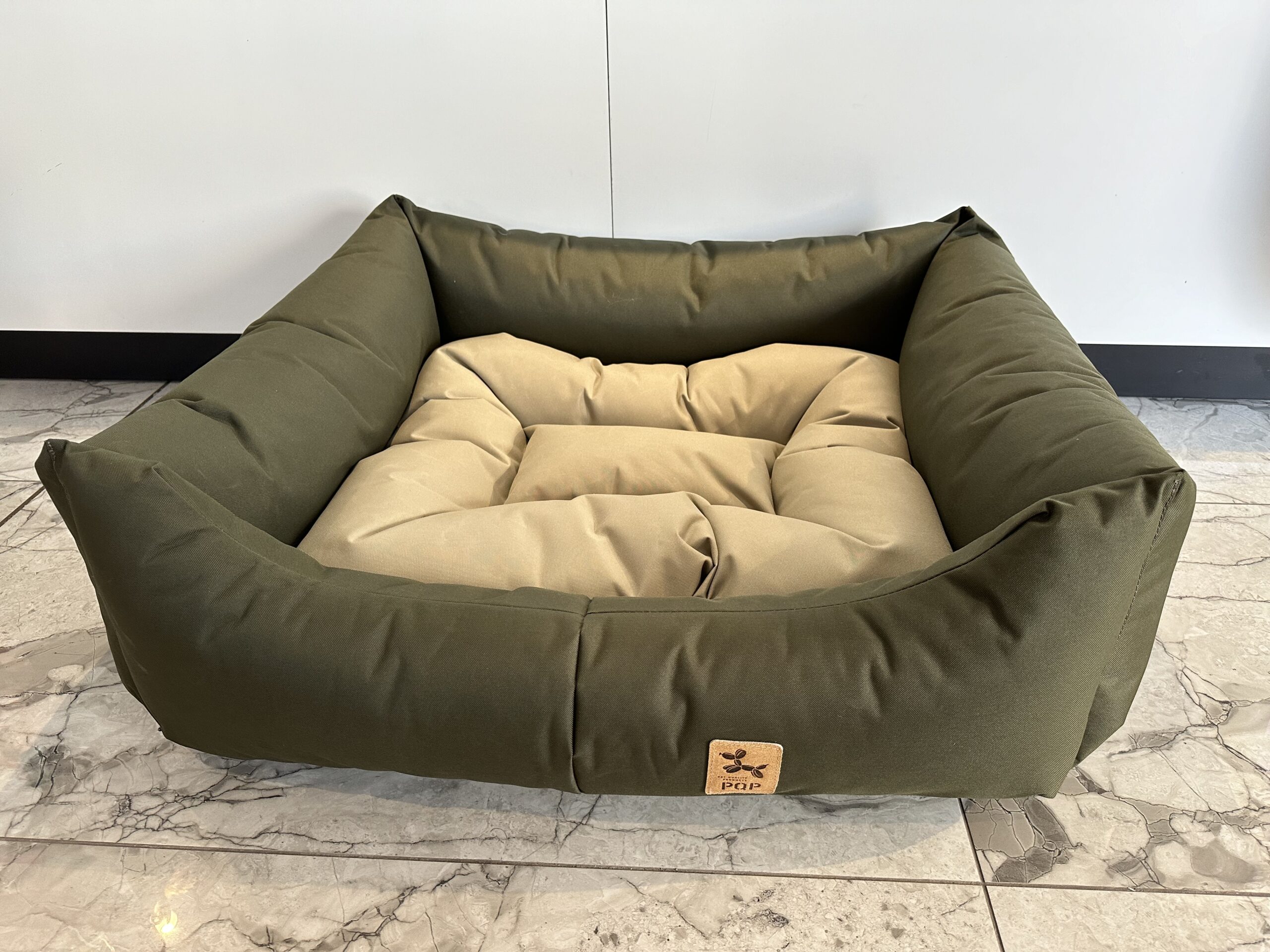 PQP ΚΡΕΒΑΤΑΚΙ ΠΟΥΦ ΑΔΙΑΒΡΟΧΟ