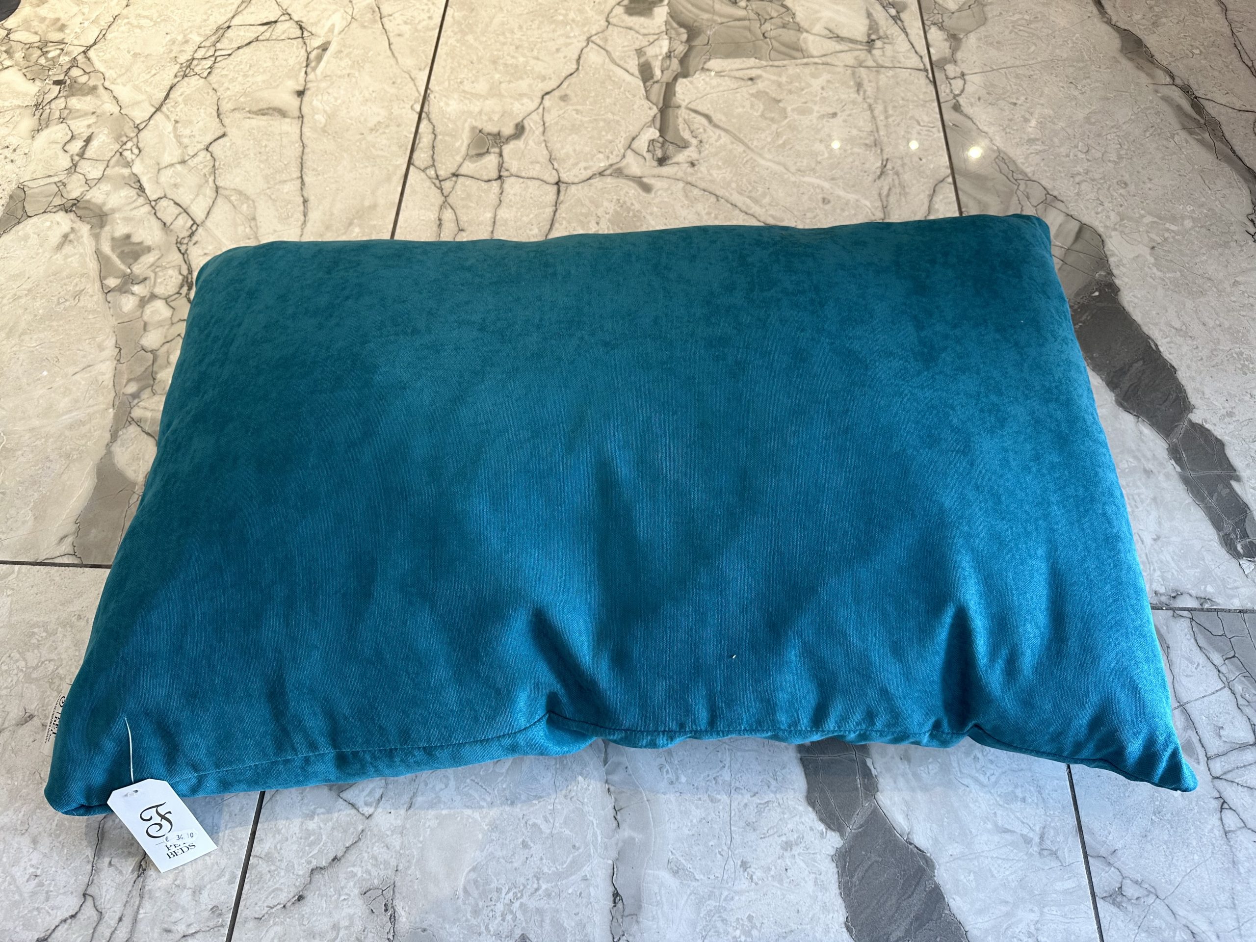 Feribiella Everyday Rectangular Pillow Medium with Zipper.