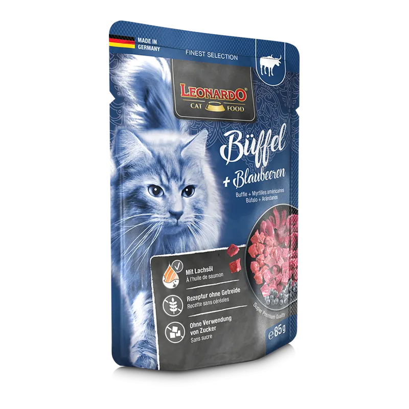 Leonardo Pouch Water Buffalo & Blueberries